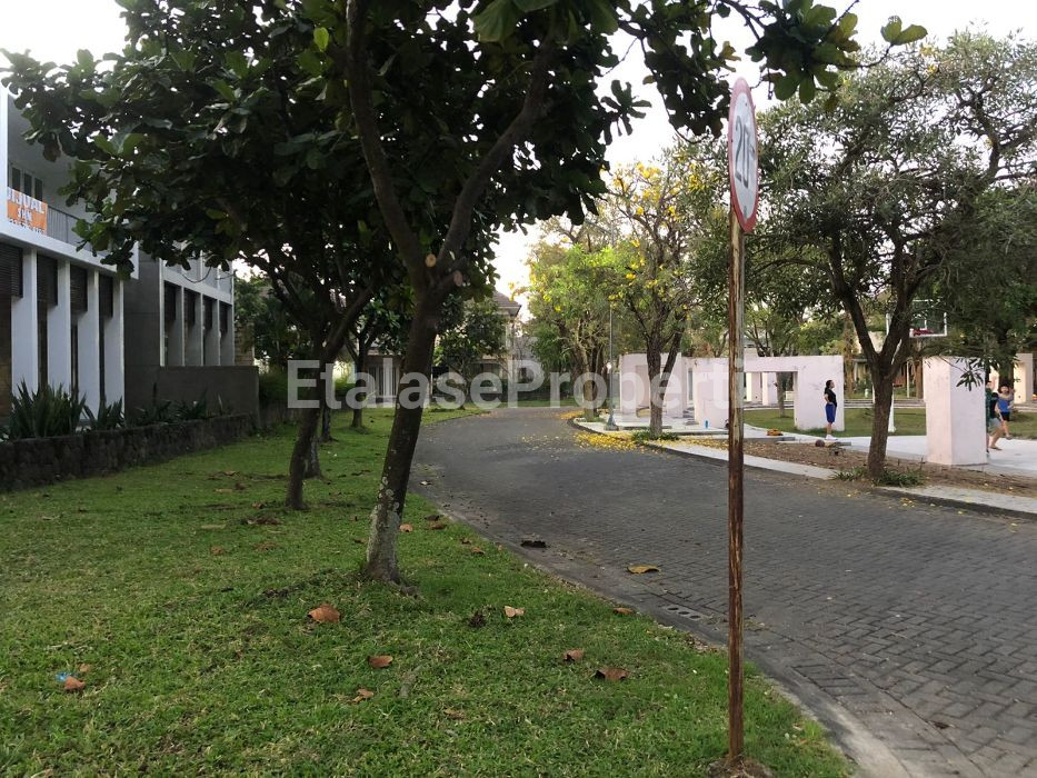 Foto properti Dijual Rumah Mewah Di Diamond Hill Citraland – Jalan Kembar, Samping Taman 8
