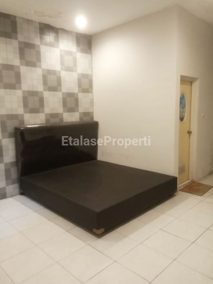 Foto properti Disewakan Rumah Dan Toko Di Siwalankerto Nol Jalan Raya 1