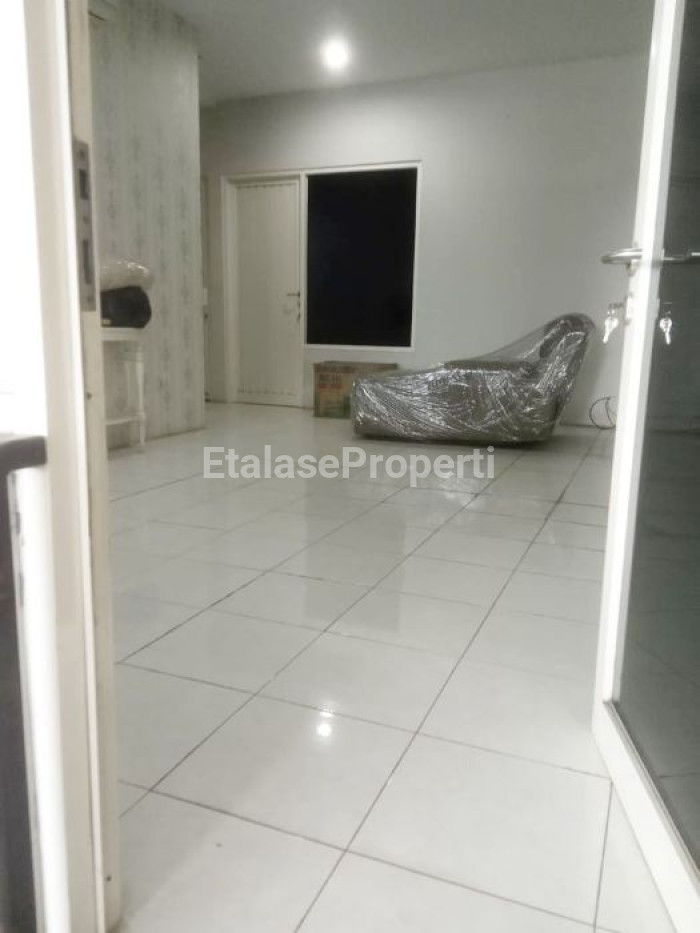 Foto properti Disewakan Rumah Dan Toko Di Siwalankerto Nol Jalan Raya 2