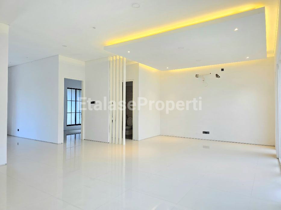 Foto properti Dijual Rumah Di Royal Residence Cluster Richmond 6