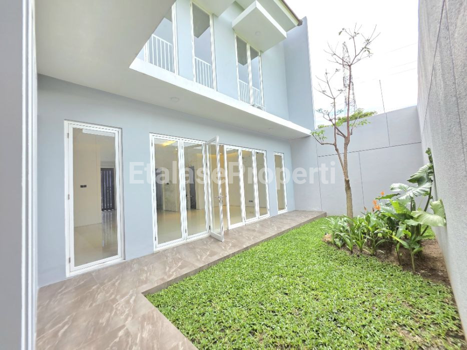 Foto properti Dijual Rumah Di Royal Residence Cluster Richmond 8