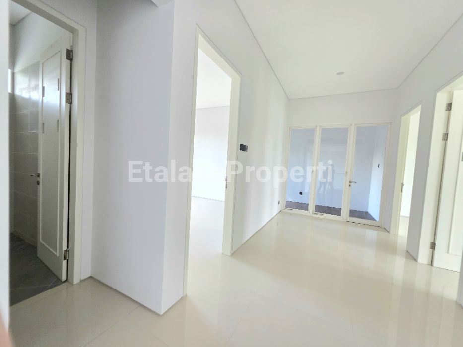 Foto properti Dijual Rumah Di Royal Residence Cluster Richmond 9