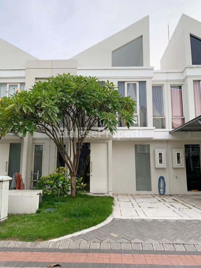 Foto properti Disewakan Rumah Grand Pakuwon Adelaide Kosongan 1