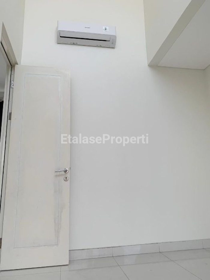 Foto properti Disewakan Rumah Grand Pakuwon Adelaide Kosongan 5