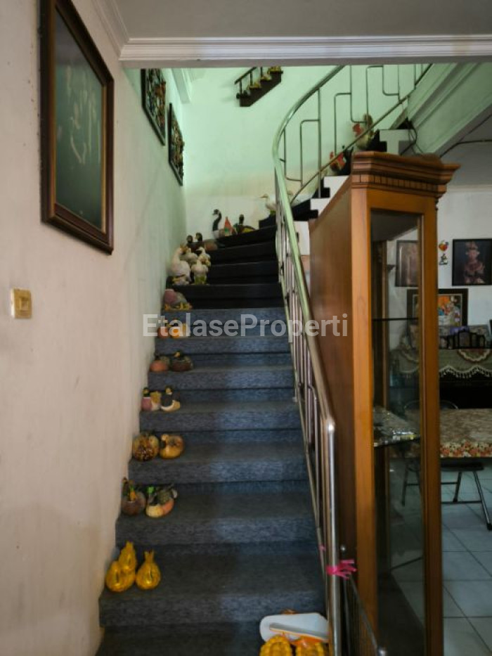 Foto properti Dijual Cepat Rumah Di Tenggilis Mejoyo 5