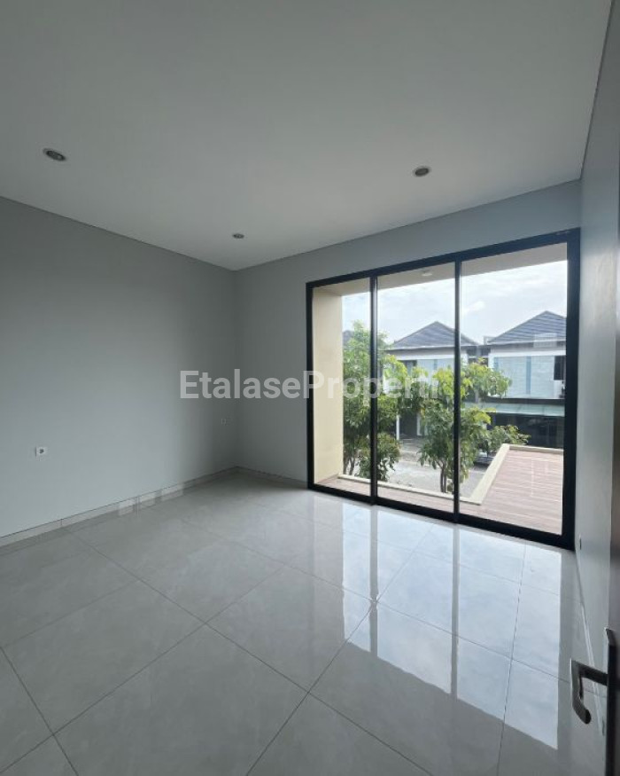 Foto properti *Dijual Rumah Baru Gress Woodland Citraland* 9