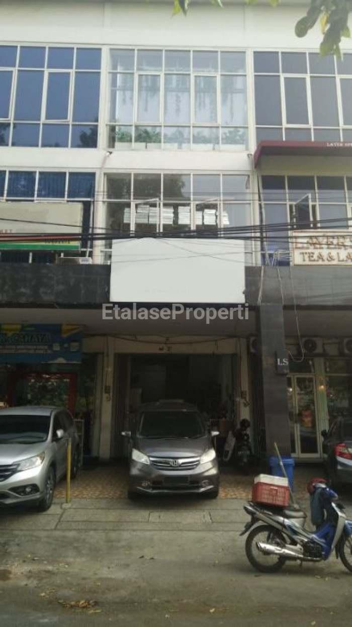 Foto properti *Dijual Ruko Raya Darmo Baru Barat* 1