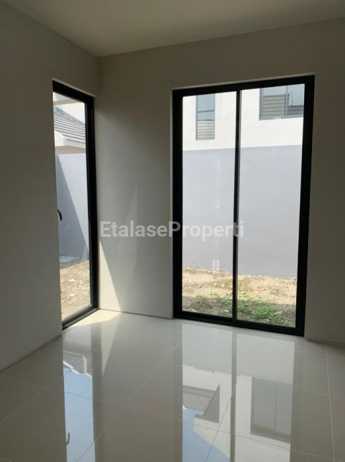 Foto properti RUMAH DISEWAKAN Perumahan Grand Sunrise, Menganti, Gresik. 2