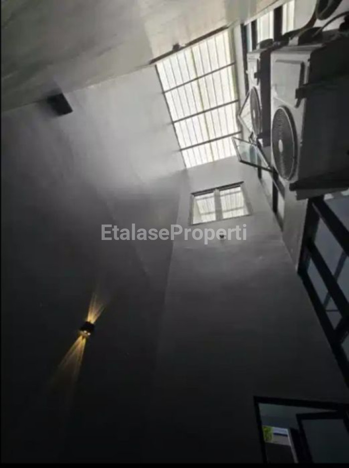 Foto properti Dijual Rumah Baru Gress Di Babatan Pantai Barat 3
