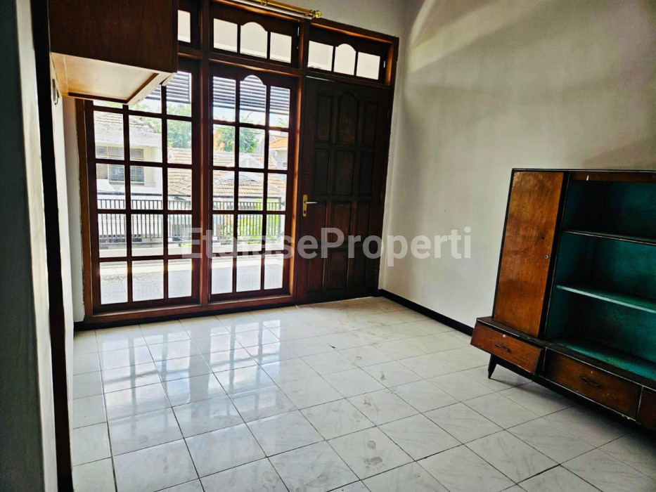 Foto properti Dijual Rumah Wisma Pagesangan, Jambangan Surabaya, Kondisi Terawat & Siap Huni, ROW Jalan Lebar.  Wisma Pagesangan III, Jambangan, Surabaya 7