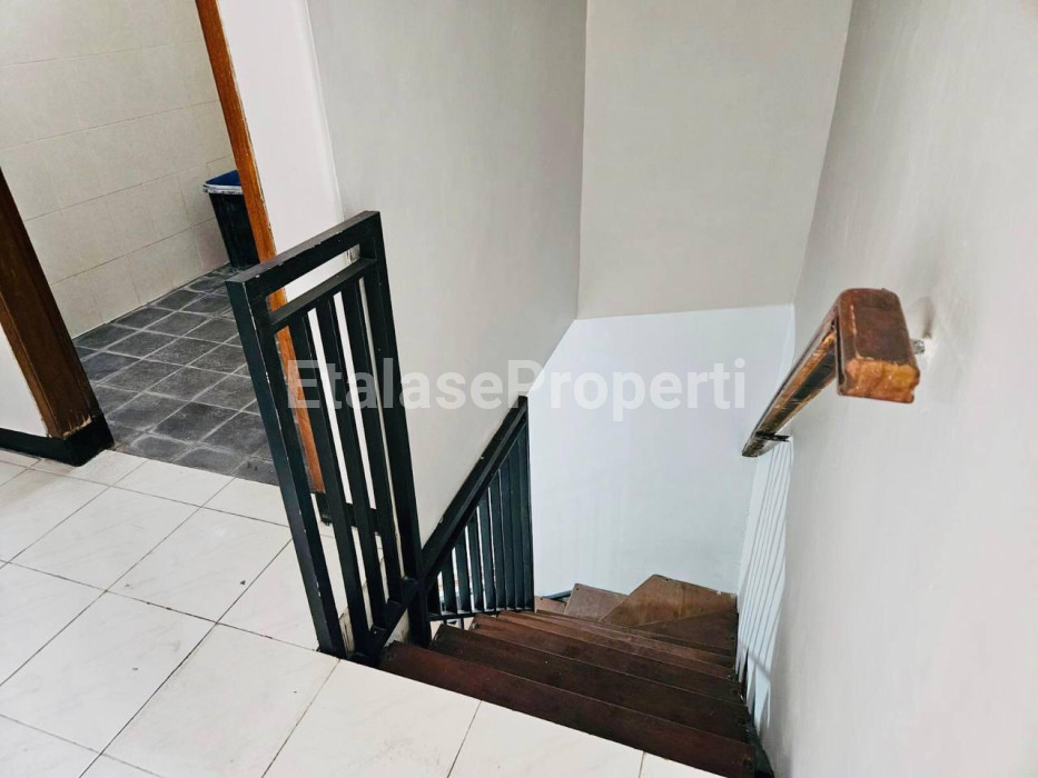 Foto properti Dijual Rumah Wisma Pagesangan, Jambangan Surabaya, Kondisi Terawat & Siap Huni, ROW Jalan Lebar.  Wisma Pagesangan III, Jambangan, Surabaya 9