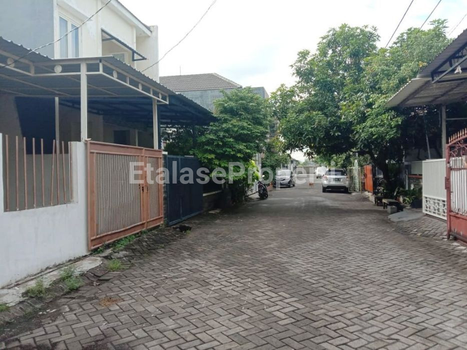 Foto properti Disewakan Rumah Di Sentra Point Raya Gunung Anyar Sawah Dekat UPN 2