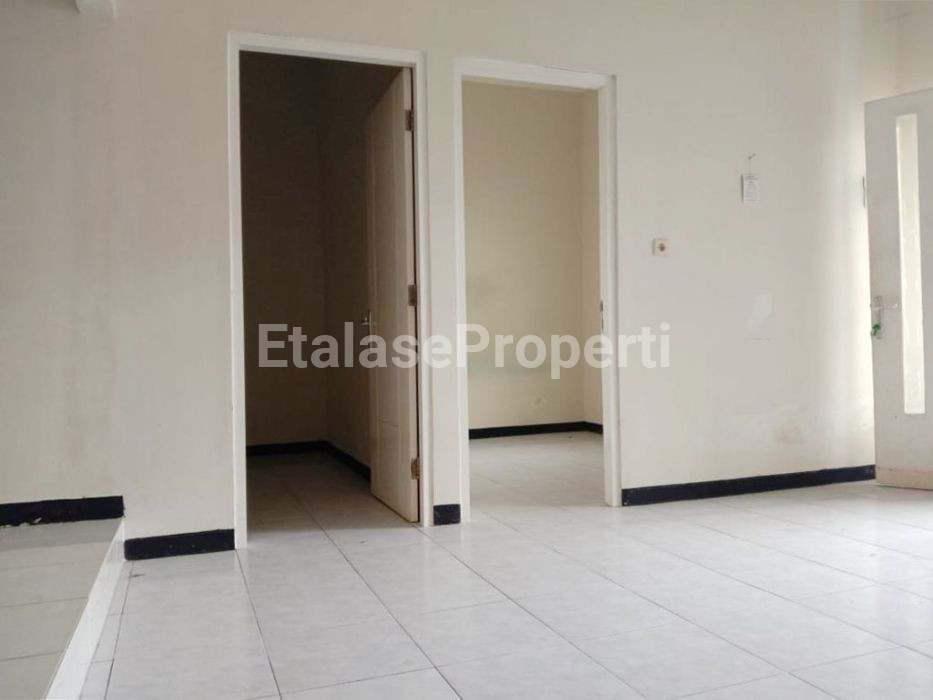 Foto properti Disewakan Rumah Di Sentra Point Raya Gunung Anyar Sawah Dekat UPN 5