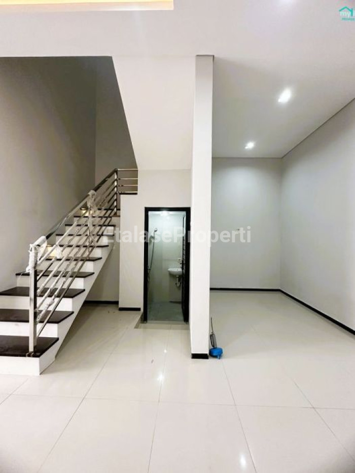 Foto properti Dijual Rumah Baru Villa Kalijudan Indah Dekat Galaxy Mall 9