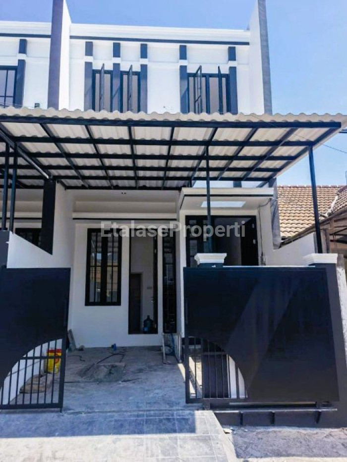 Foto properti Dijual Rumah Pantai Mentari Kenjeran 2 Lantai Semi Furnish 1