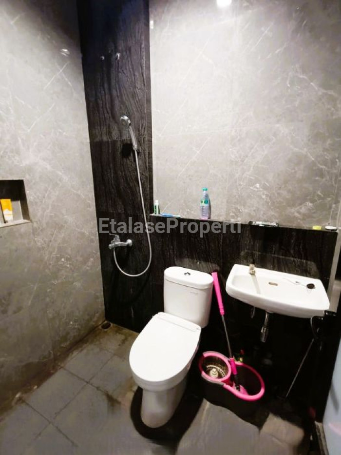 Foto properti Dijual Rumah Pantai Mentari Kenjeran 2 Lantai Semi Furnish 7