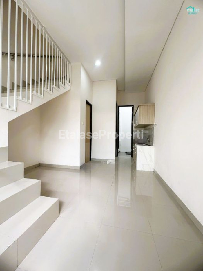 Foto properti Disewakan Rumah Royal Paka Dekat UPN MERR Baru Gress 3