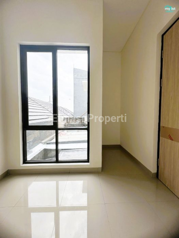 Foto properti Disewakan Rumah Royal Paka Dekat UPN MERR Baru Gress 8