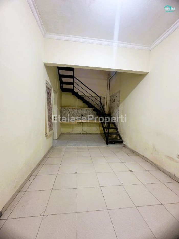 Foto properti Disewakan Rumah Di Purimas Gununganyar MERR UPN 5