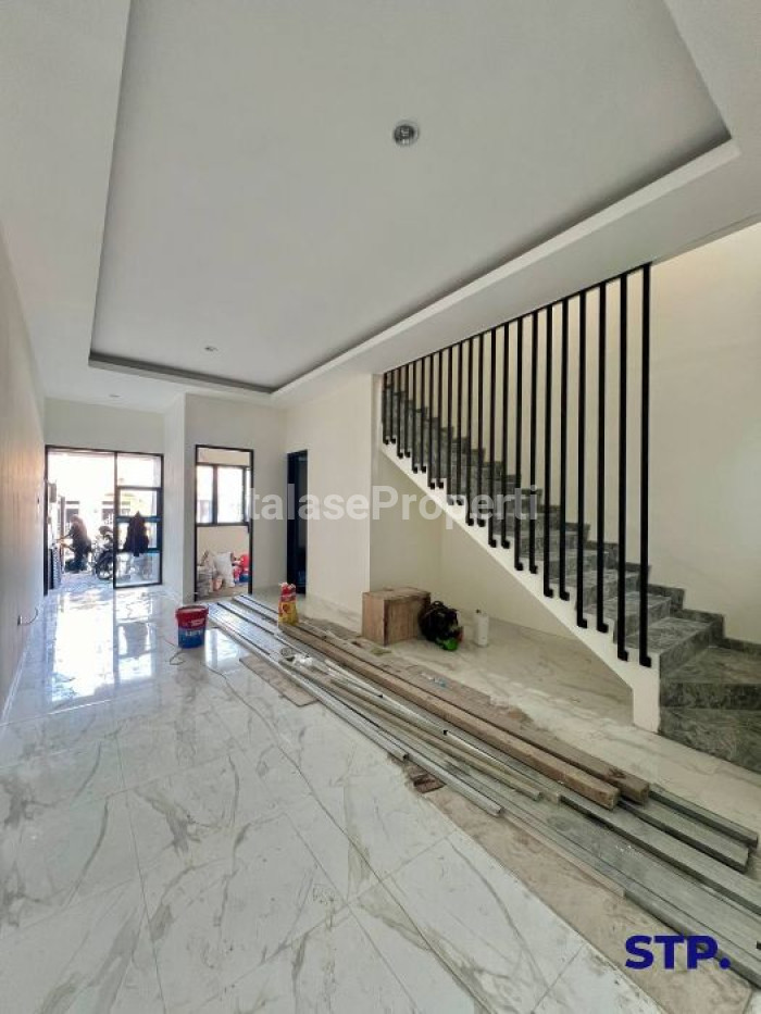 Foto properti Rumah Baru Minimalis Di Nirwana Eksekutif 3