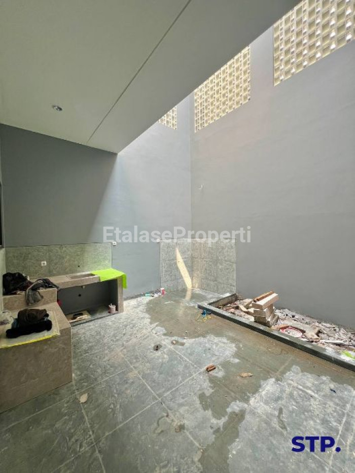 Foto properti Rumah Baru Minimalis Di Nirwana Eksekutif 5