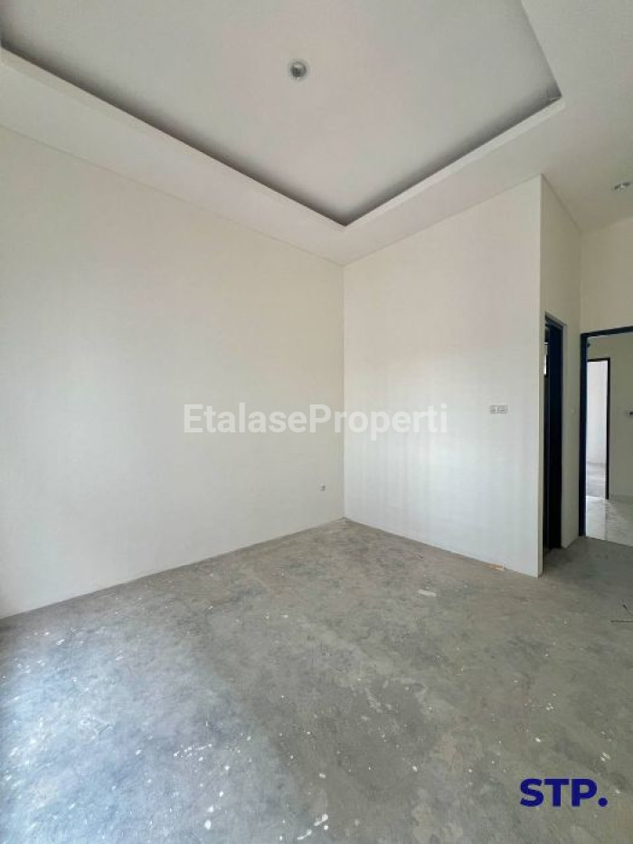 Foto properti Rumah Baru Minimalis Di Nirwana Eksekutif 6