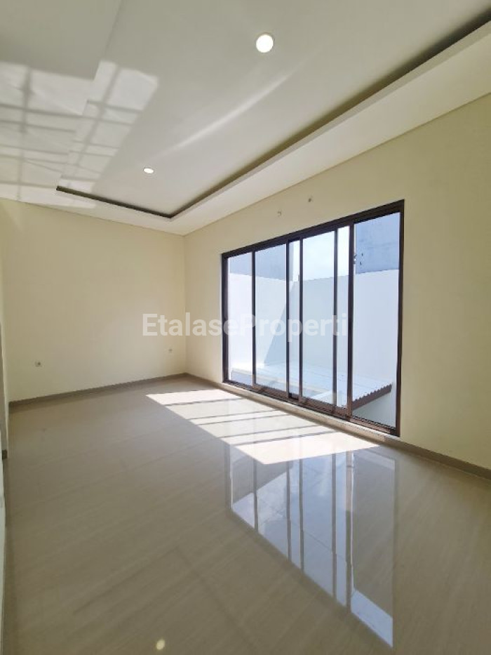 Foto properti Rumah Baru Di Baruk Dekat Nirwana Eksekutif Rungkut MERR 4