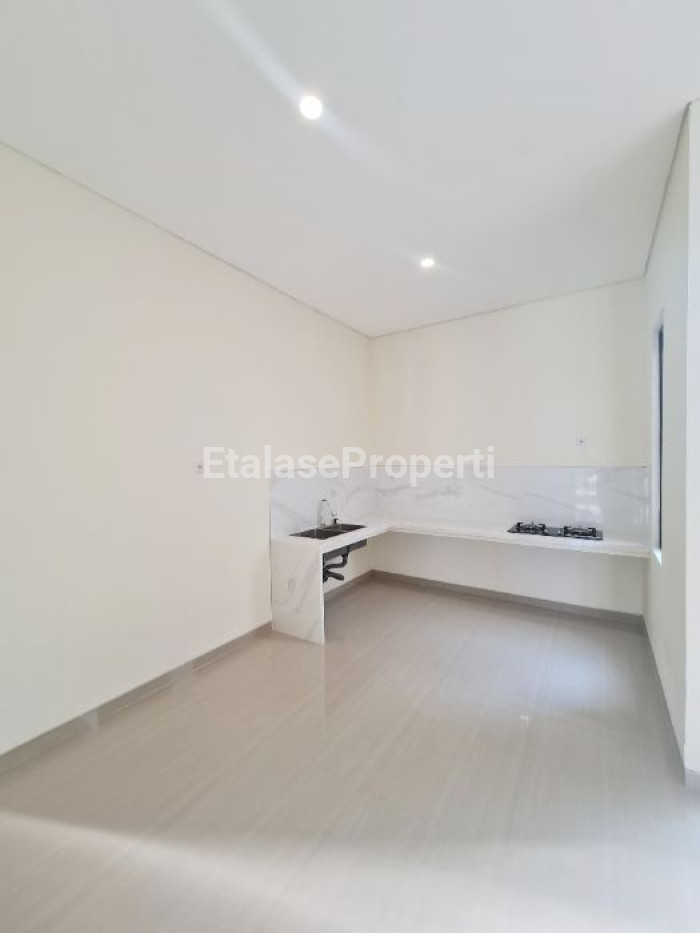 Foto properti Rumah Baru Di Baruk Dekat Nirwana Eksekutif Rungkut MERR 7