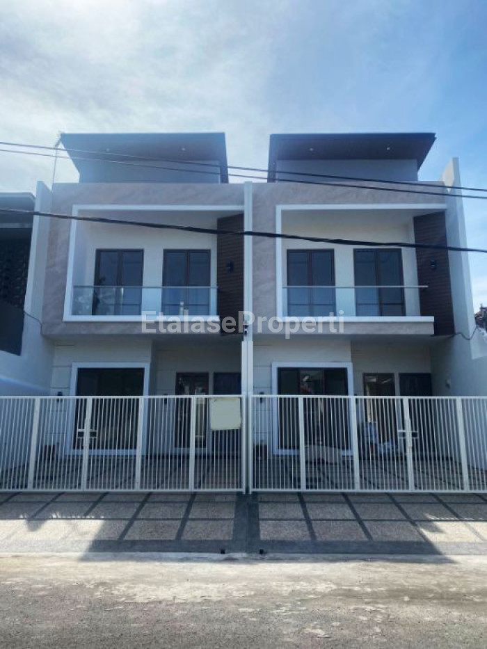 Foto properti Dijual Rumah Baru Gress Baruk Tengah Selangkah Dari MERR 2
