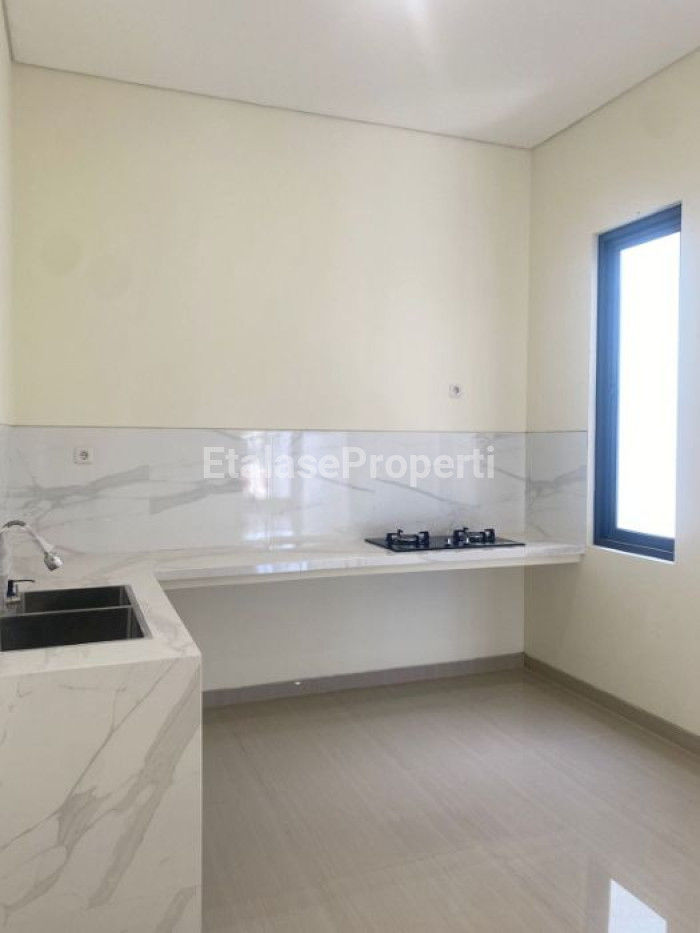 Foto properti Dijual Rumah Baru Gress Baruk Tengah Selangkah Dari MERR 7