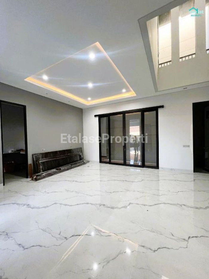 Foto properti Rumah Baru Gress Manyar Premium Mewah Megah Dekat UNTAG 2