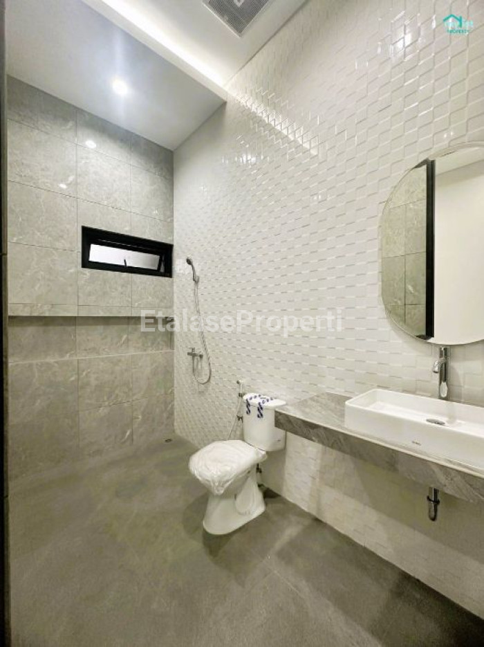 Foto properti Rumah Baru Gress Manyar Premium Mewah Megah Dekat UNTAG 6