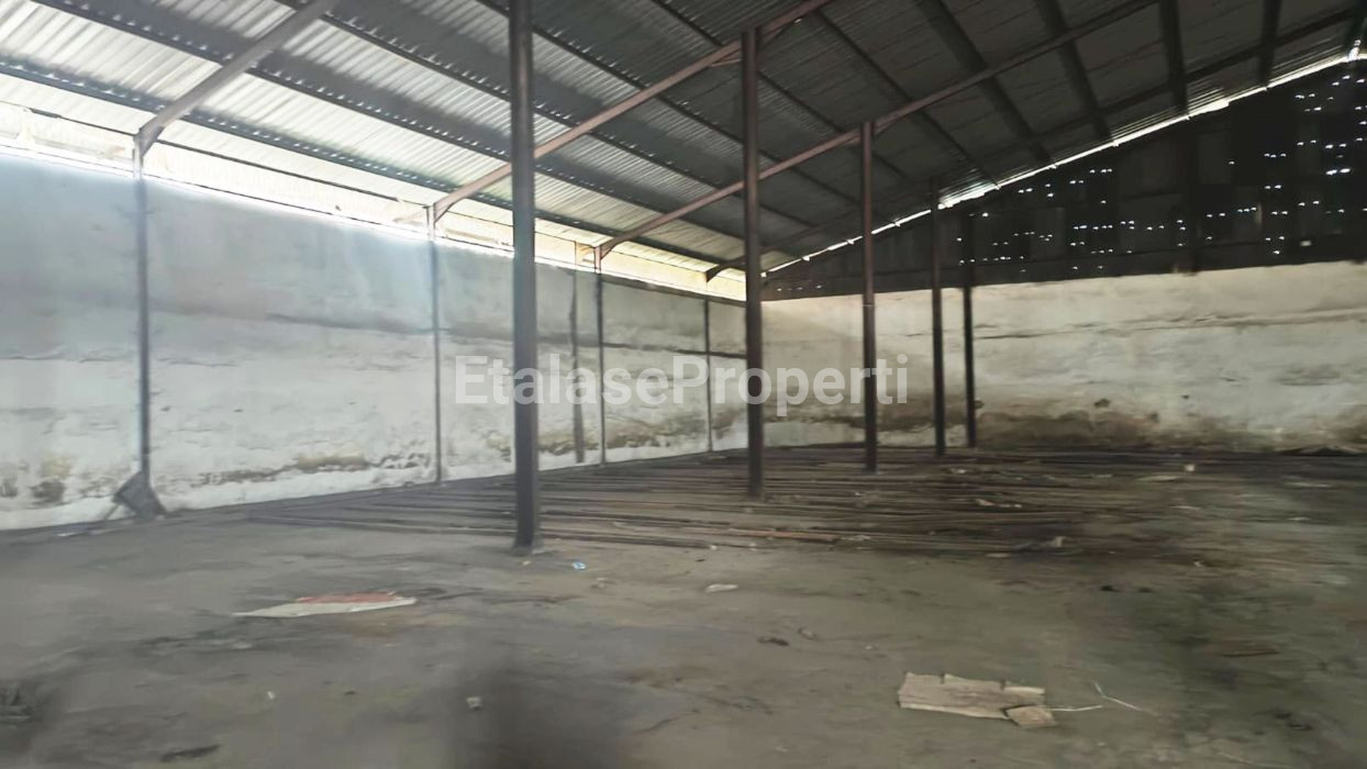 Foto properti Disewakan Gudang Di Raya Kemasan Krian Sidoarjo 2