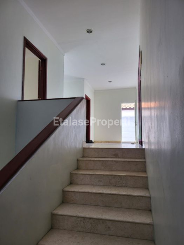 Foto properti Disewakan Rumah Crystal Golf Citraland 10