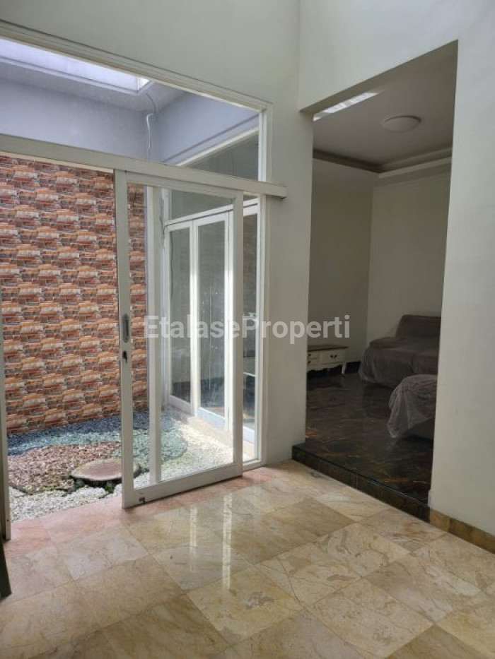 Foto properti Disewakan Rumah Crystal Golf Citraland 3