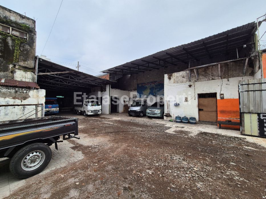 Foto properti Disewakan Gudang Di Kalisosok Rajawali Surabaya 3