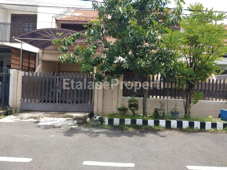 Foto properti Dijual Rumah Terawat Siap Huni Rungkut Asri Barat 1