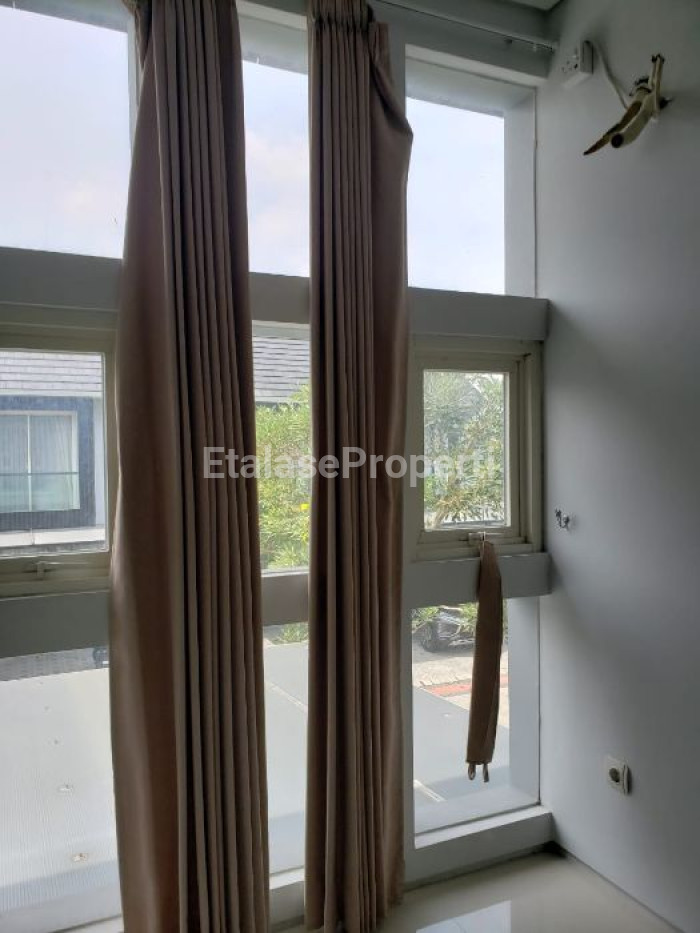 Foto properti Dijual GRAND PAKUWON  Queensland 2