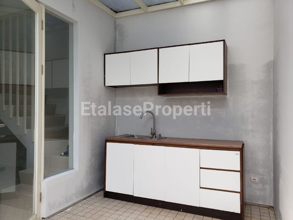Foto properti Dijual GRAND PAKUWON  Queensland 6