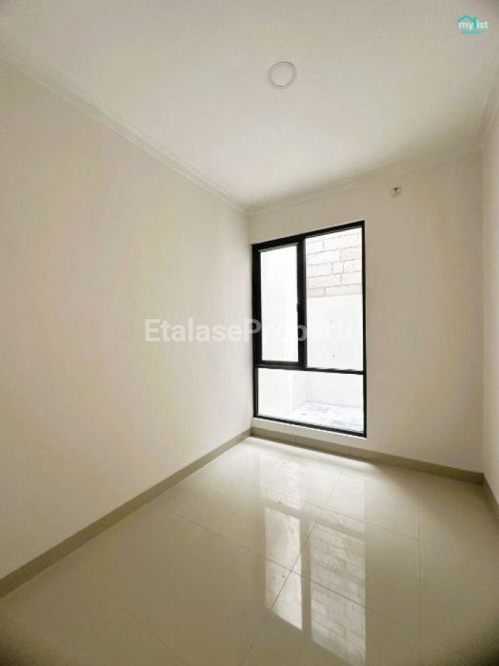 Foto properti Dijual Rumah Baru Di Royal Paka Dekat UPN MERR 4