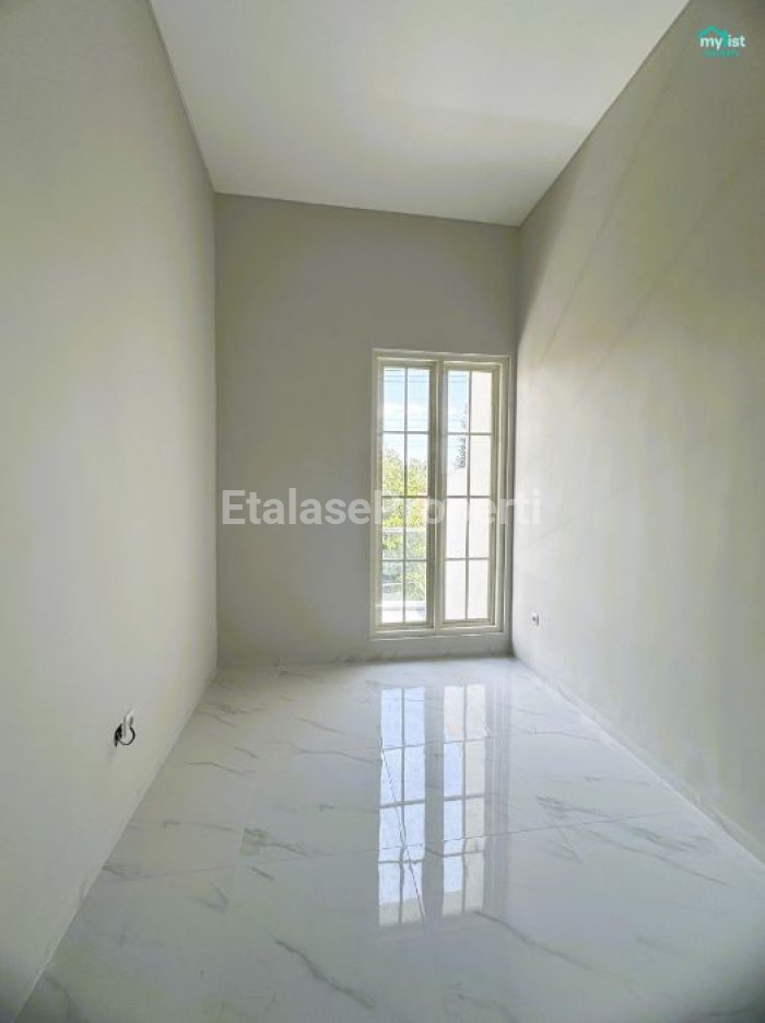 Foto properti Dijual Rumah Baru Gress Tenggilis Mejoyo Dekat Ubaya 7