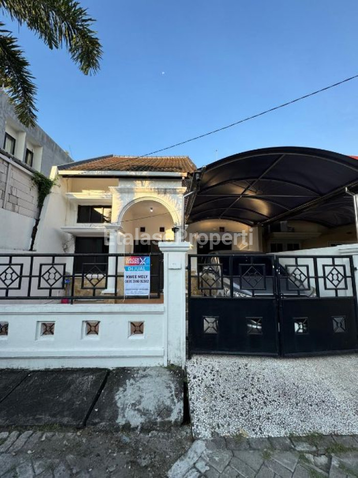 Foto properti For Sale  Rumah  Taman Pondok Indah Wiyung 1