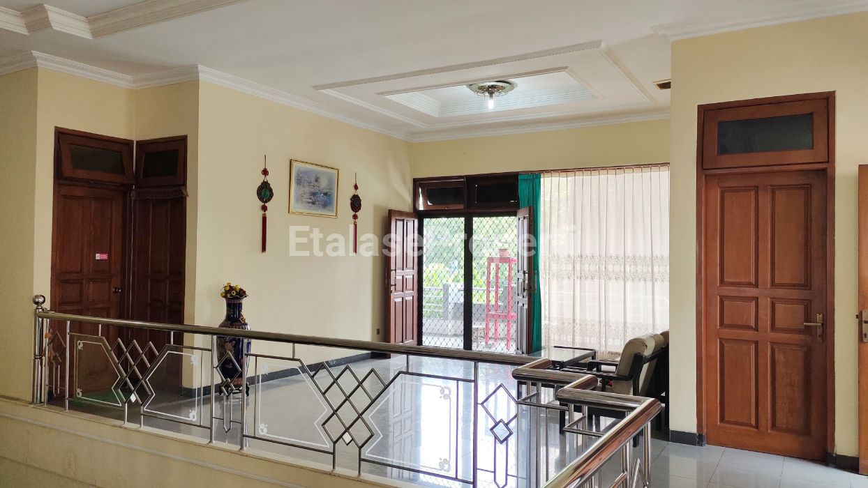 Foto properti Dijual Rumah Mewah Di Araya Galaxy Bumi Permai Dekat Galaxy Mall 3