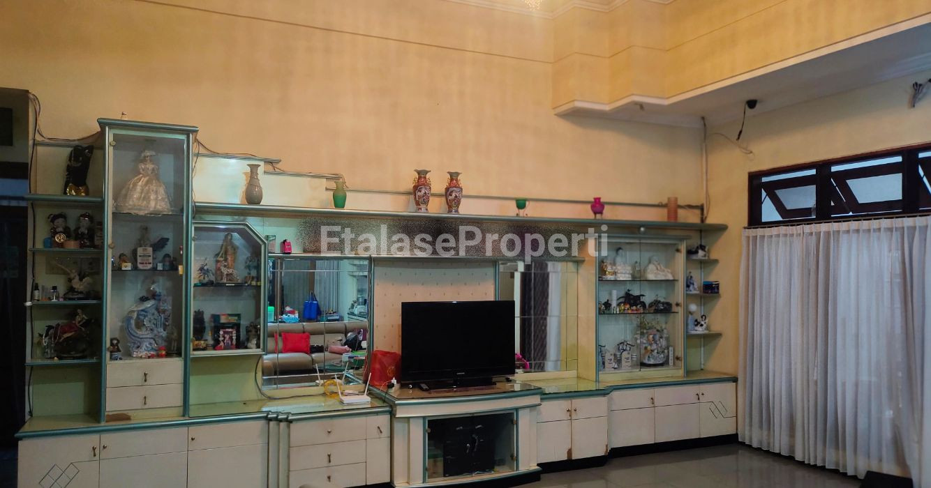 Foto properti Dijual Rumah Mewah Di Araya Galaxy Bumi Permai Dekat Galaxy Mall 5