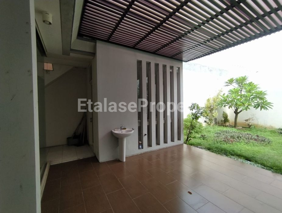 Foto properti JUAL RUMAH CITRALAND UTAMA ROYAL PARK (HD) 4