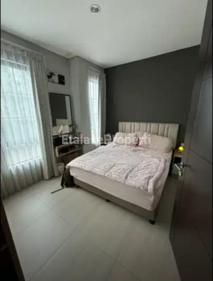 Foto properti Dijual Rumah Siap Huni Di Oakwood Park, Citraland 9