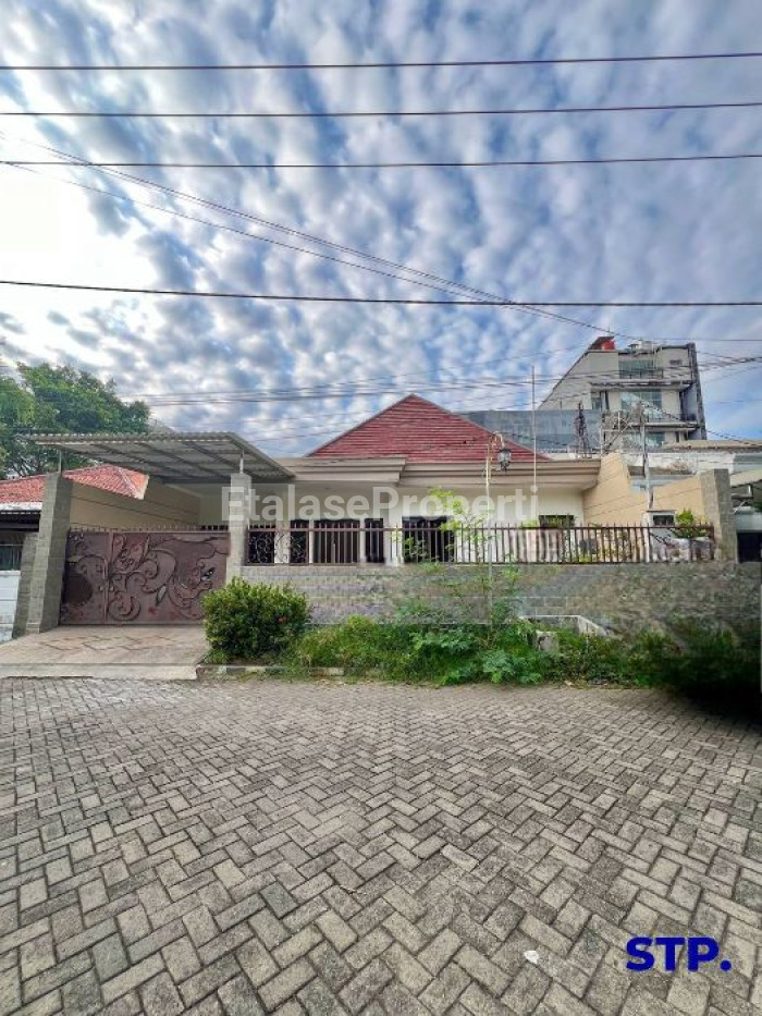 Foto properti NEW RENOV - Rumah Tinggal Siap Huni Di Manyar Kertoarjo 1