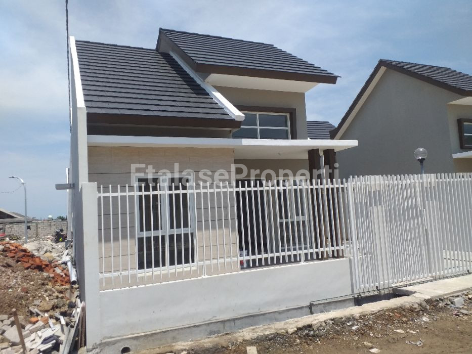 Foto properti ( PRIMARY ) DIJUAL RUMAH 1 LANTAI ALANA REGENCY TAMBAK CEMANDI 3 DEKAT BANDARA JUANDA 3