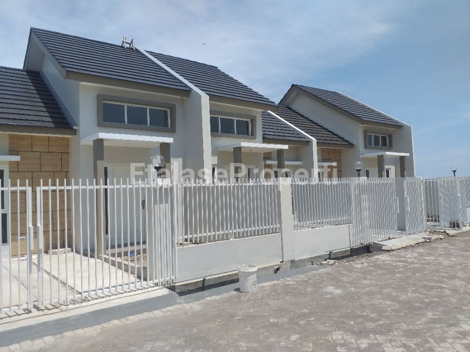 Foto properti ( PRIMARY ) DIJUAL RUMAH 1 LANTAI ALANA REGENCY TAMBAK CEMANDI 3 DEKAT BANDARA JUANDA 4