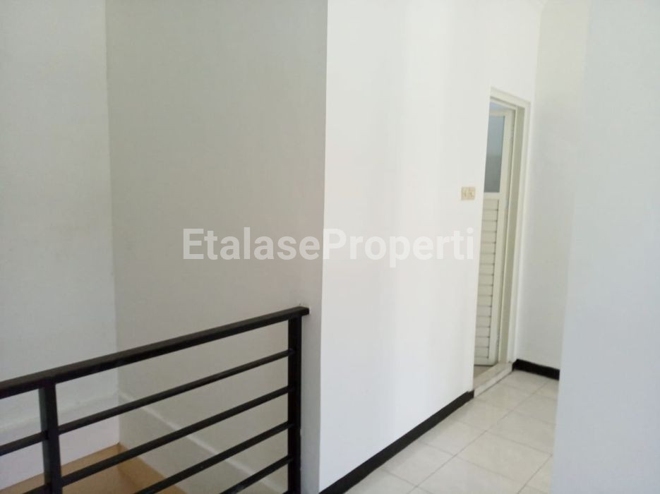 Foto properti Disewakan Rumah Sentra Point Gunung Anyar Dekat UPN MERR Juanda 10